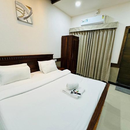 Hotel Tirth By Sonu'S Ujjain Exterior foto