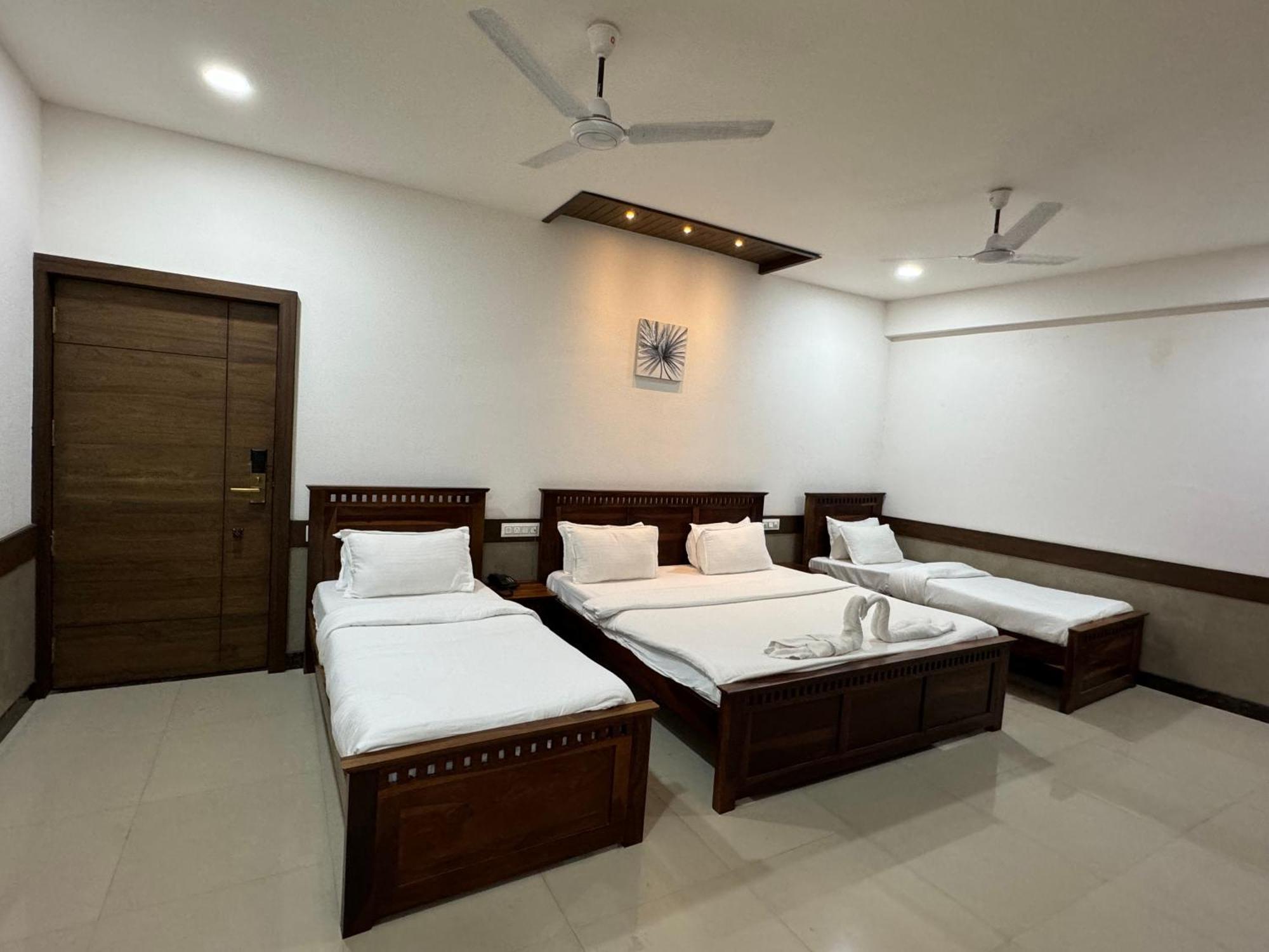 Hotel Tirth By Sonu'S Ujjain Cameră foto