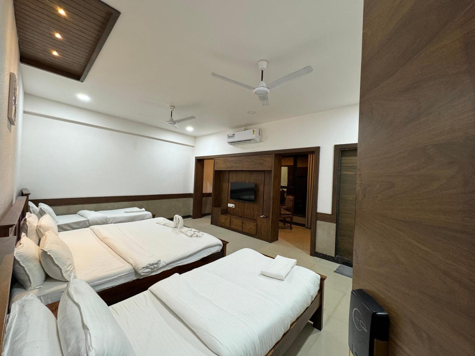 Hotel Tirth By Sonu'S Ujjain Cameră foto